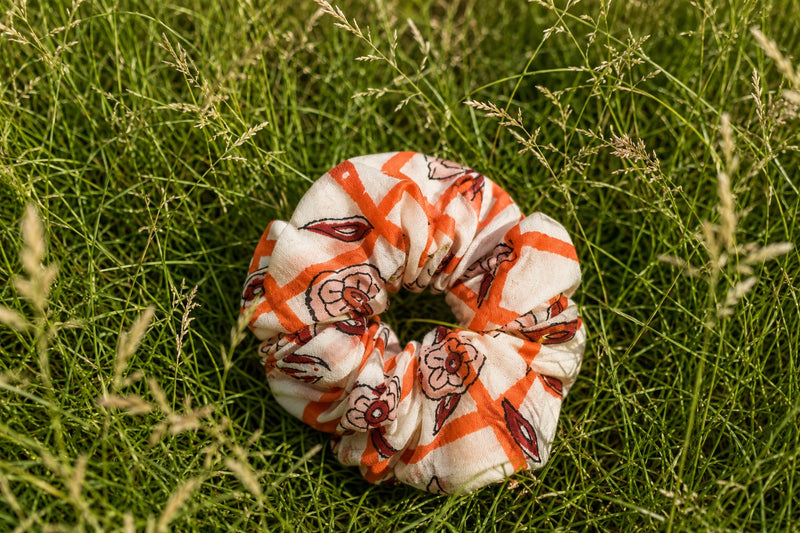 Everyday Scrunchie  - Meadow Check 02- Apricot