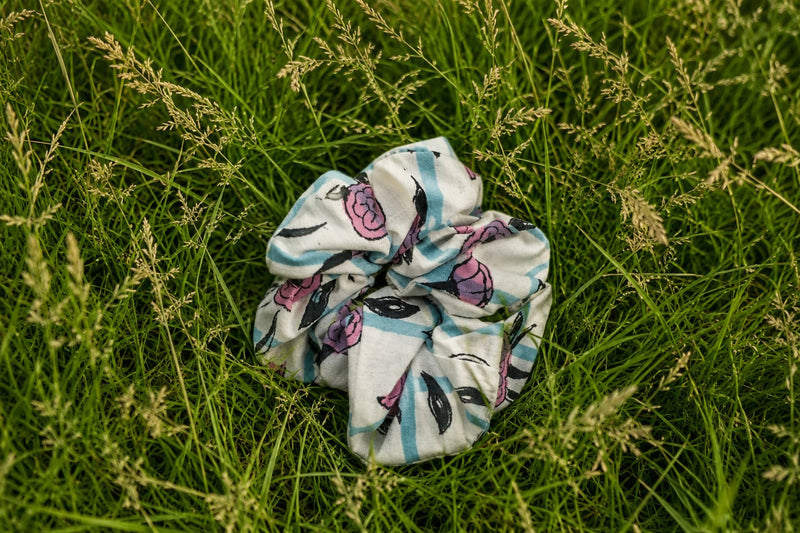Everyday Scrunchie -Meadow Check 02- Mint