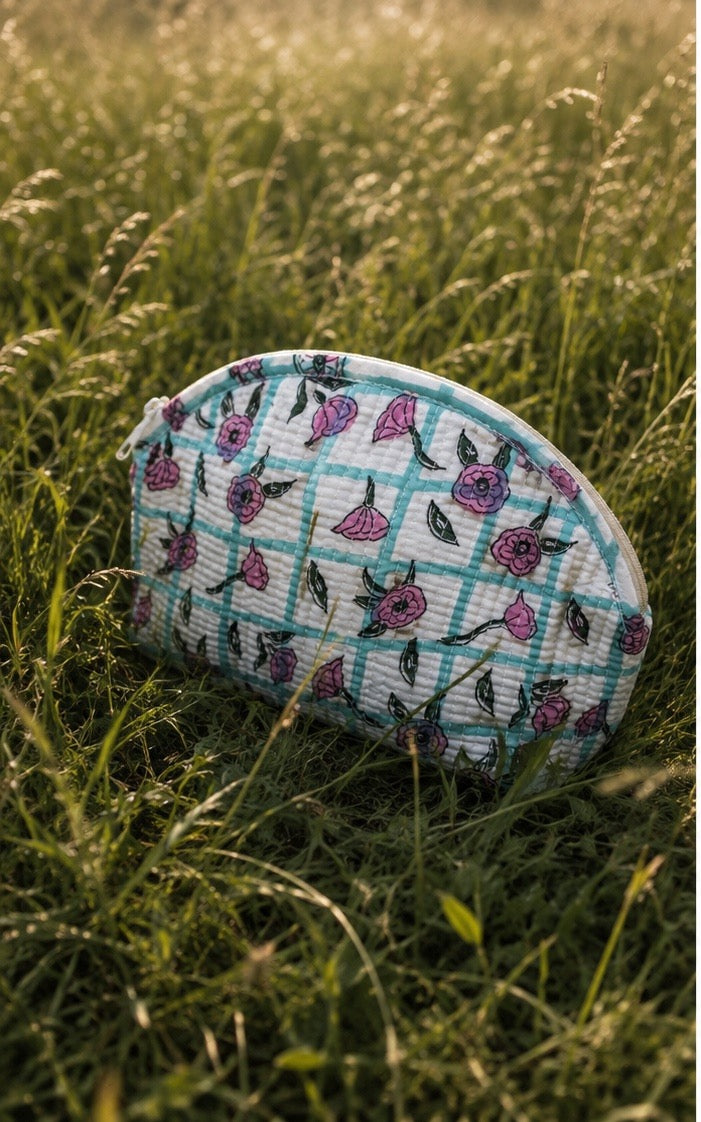 Everyday Wash Bag Maxi - Mint - Meadow Check 02