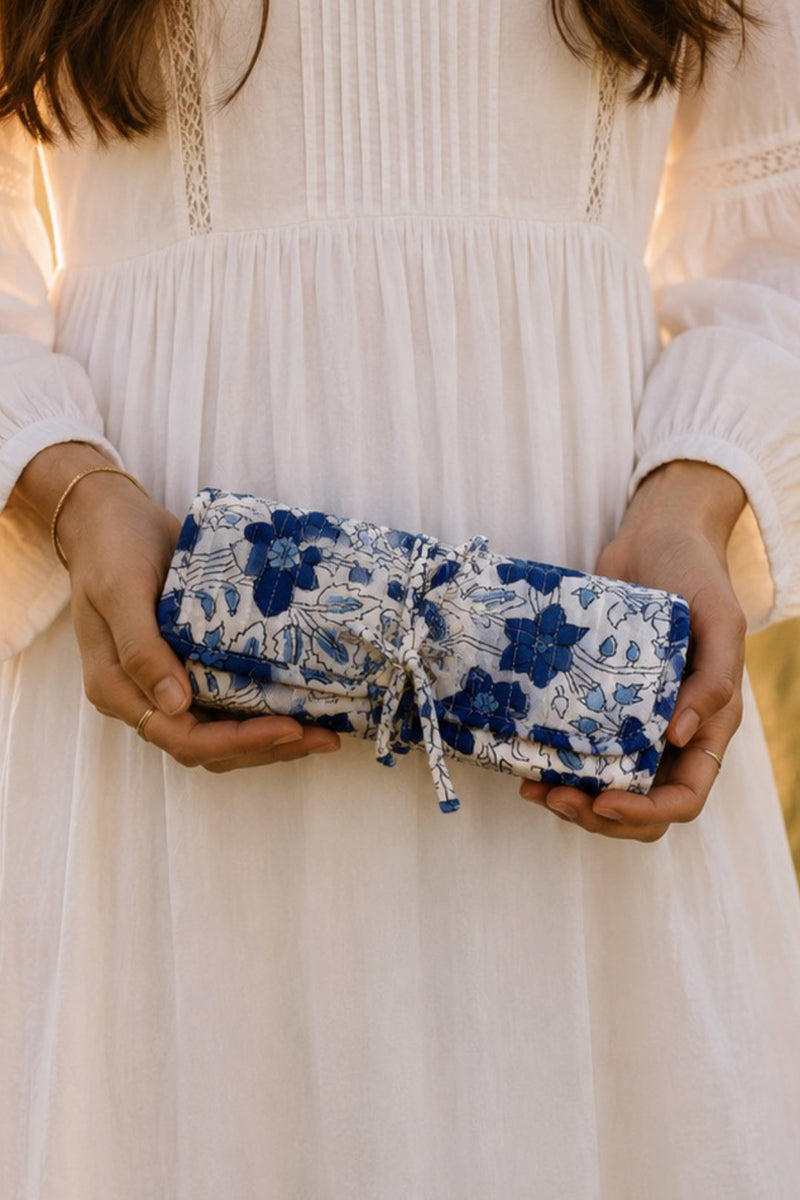 Jewellery Roll - Desert Bloom 01 - Indigo