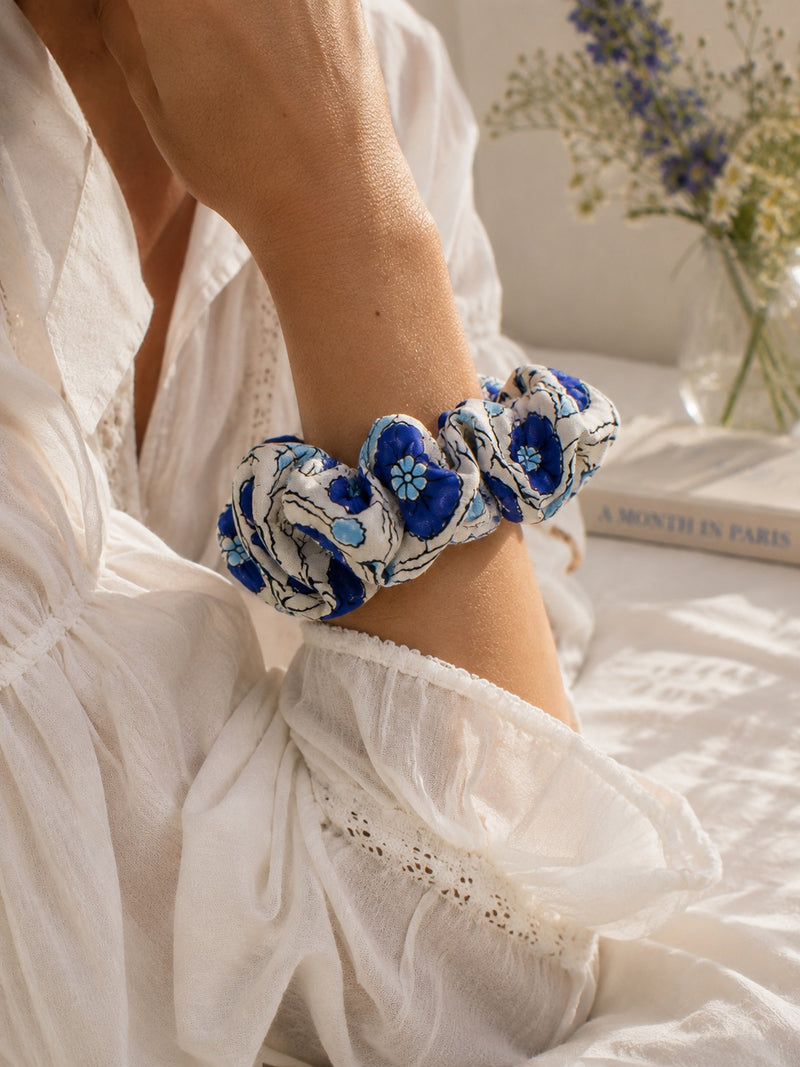 Everyday Scrunchie - Desert Bloom 01 - Indigo