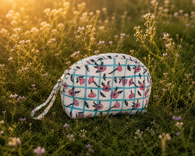 Everyday Wash Bag Mini - Mint - Meadow Check 02